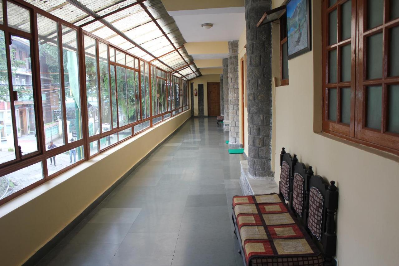Pema Thang Hotel Kangra Exterior photo
