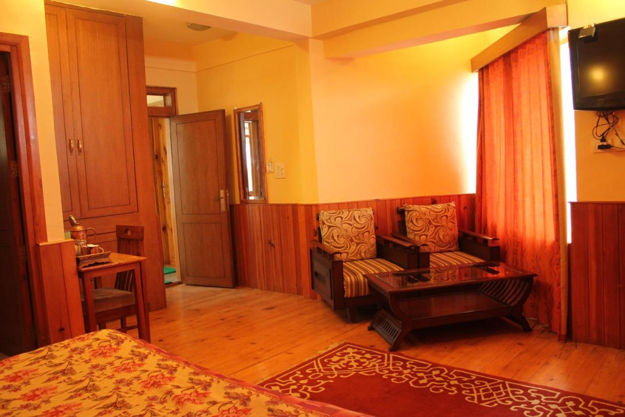 Pema Thang Hotel Kangra Exterior photo