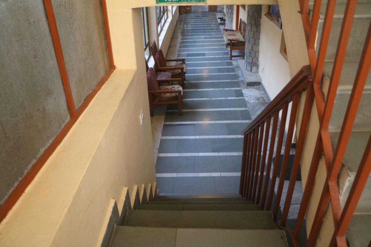 Pema Thang Hotel Kangra Exterior photo