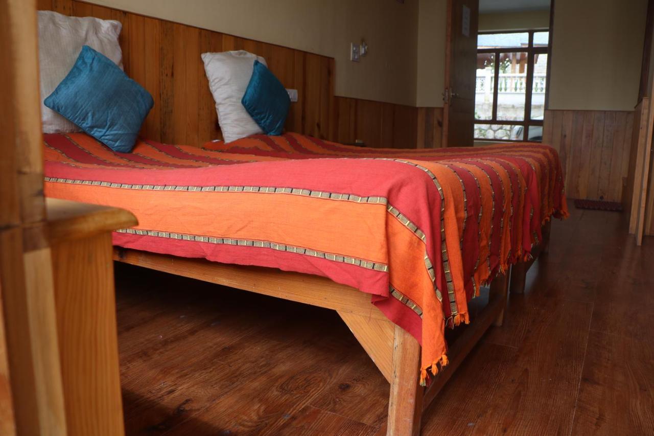 Pema Thang Hotel Kangra Exterior photo